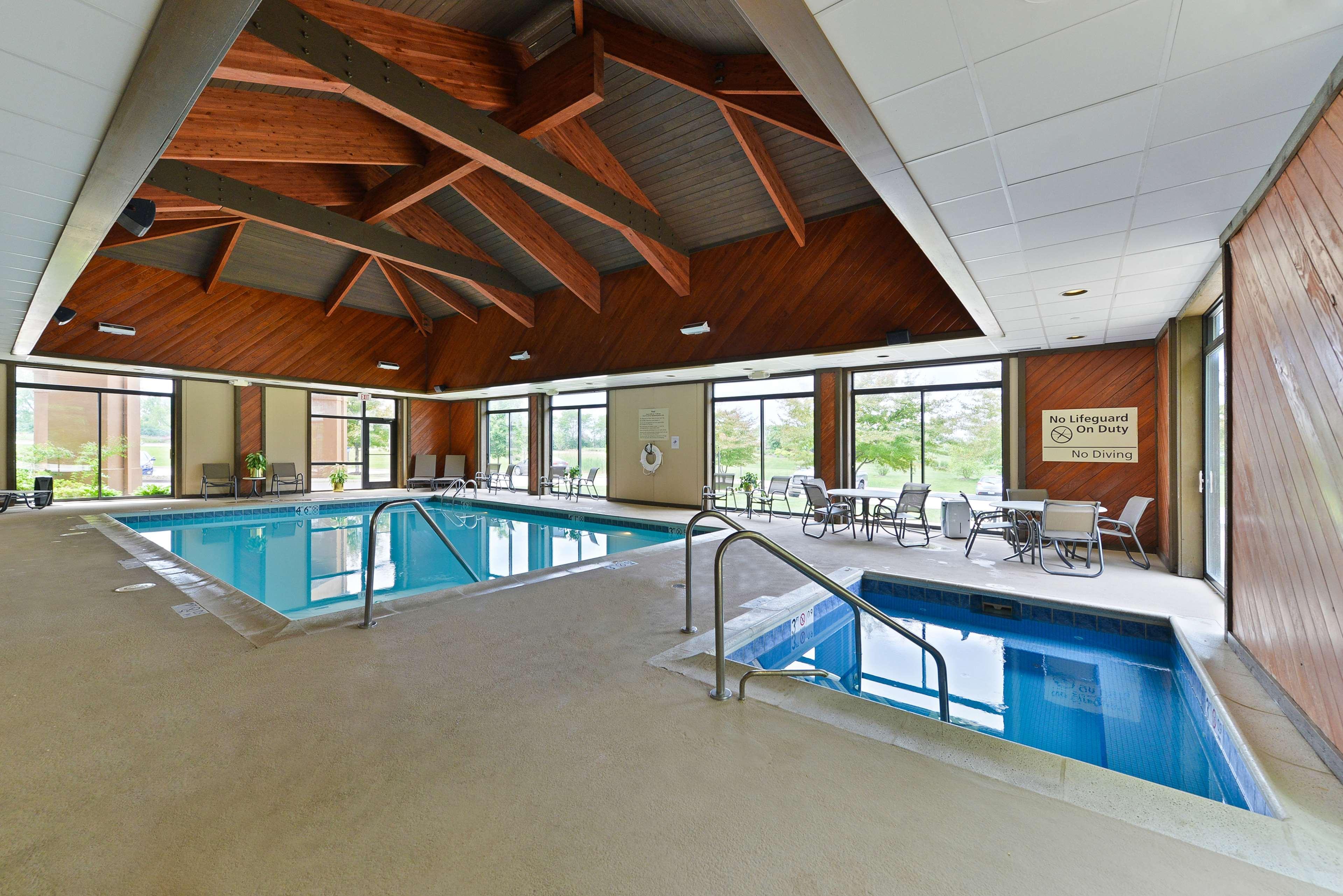 Hampton Inn Chicago-Carol Stream Exteriör bild