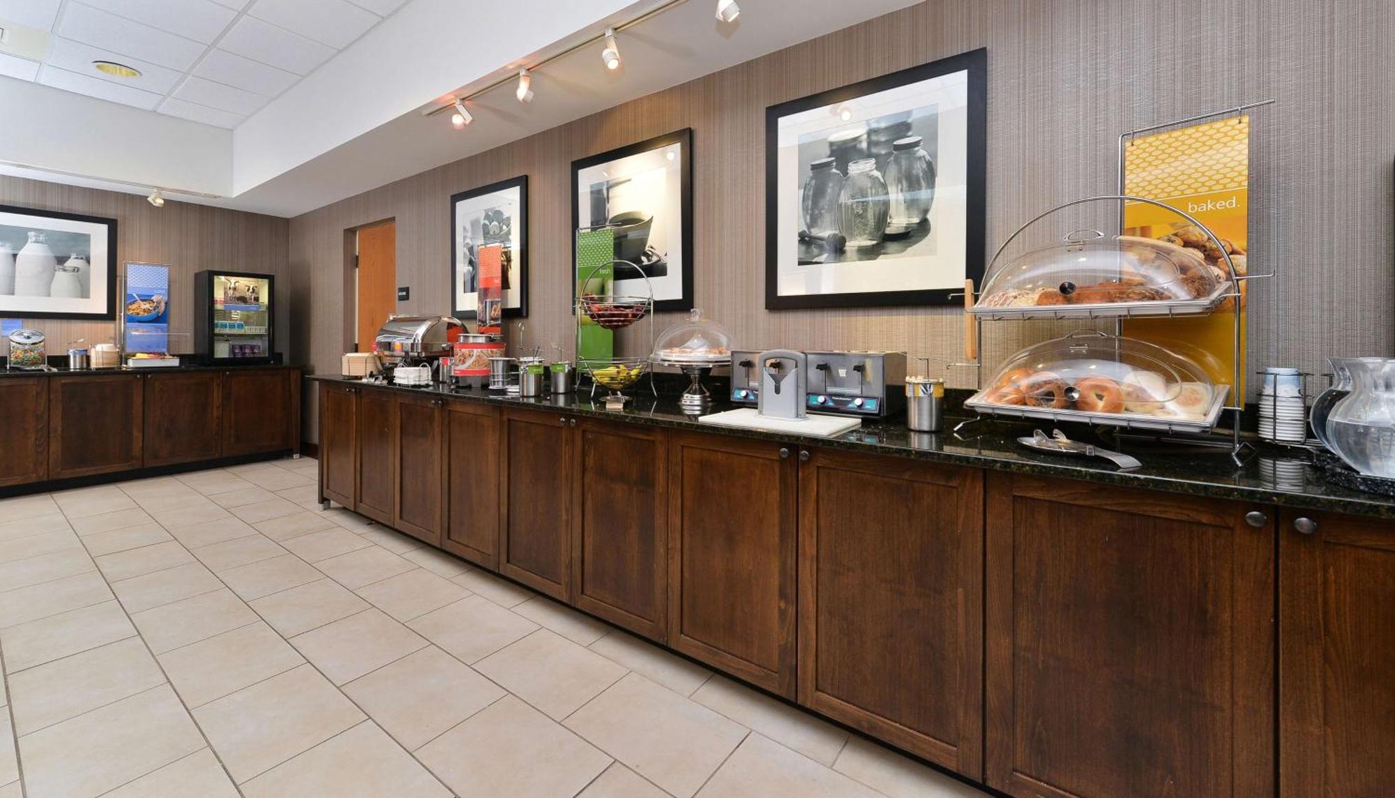Hampton Inn Chicago-Carol Stream Exteriör bild