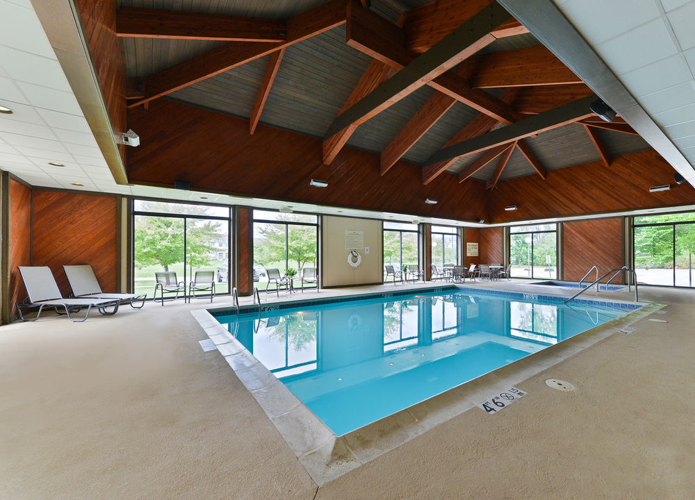 Hampton Inn Chicago-Carol Stream Exteriör bild