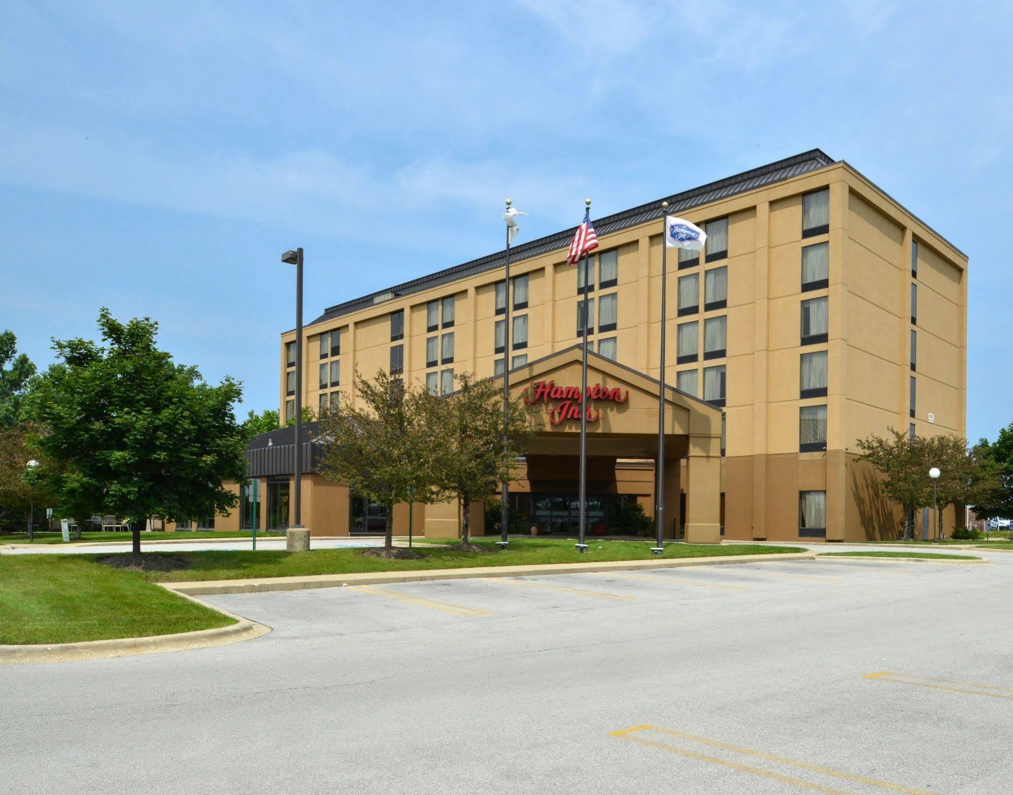 Hampton Inn Chicago-Carol Stream Exteriör bild